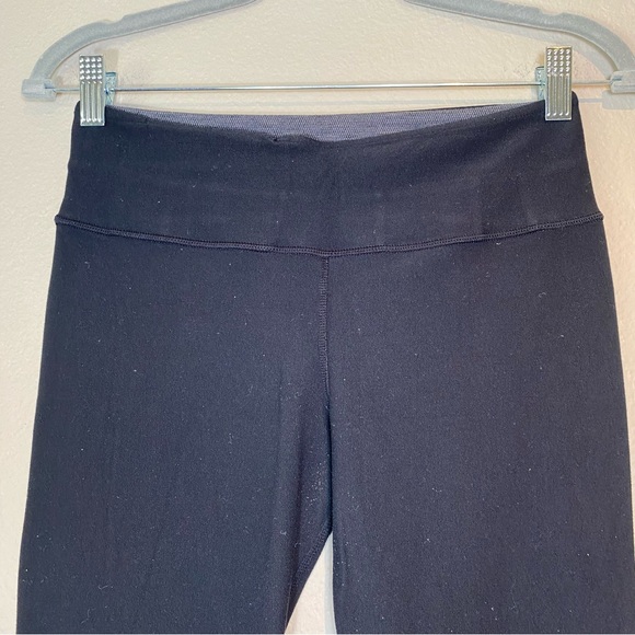 Lululemon Black 3/4 Cropped Leggings. Size 6 Older Style Athletic - Picture 2 of 14